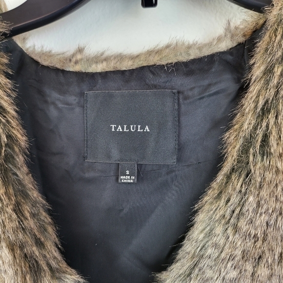 Talula Aritzia Park Slope Vest Faux fur Size Small Fall Winter - Picture 5 of 8